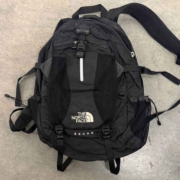 The North Face Other - The North Face Recon Backpack in Black